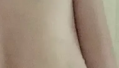 Poster: Fans Clip Rylie Smiles Thatmilfmaid a nice shower peak I want a new shower head how did I not get my p - 01-11-2020 -  masturbation
