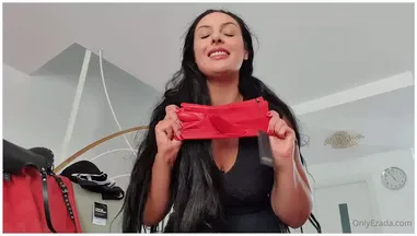 Poster: Fans Clip Ezada Sinn EzadaI love to receive gifts and I enjoy to share with you My joy when I open the packages - 16-08-2020 -  onlyfans